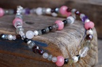 Kette bunte Edelsteine: Labradorit, Rosenquarz, Granat Amethyst, Perlen, Naturachat 125,-€