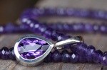 Kette Amethyst-Rondelle facettiert Silber 99,-€ Clipanhänger Silber Tropfen Amethyst 225,-€