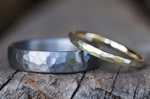 Partnerringe Trauringe gehämmert Tantal 999/- Gelbgold 585/- 1235,-€