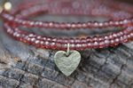 Kette Granate 2,5mm facettiert mit Herzchen Gelbgold 333/- und Goldschließe 135,-€