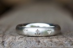 Ring Silber °fest verankert und herzallerliebst° 235,-€ ver
